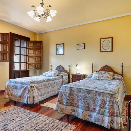 Casa Montanesa Semesterbostad