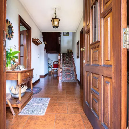 Casa Montanesa Semesterbostad *