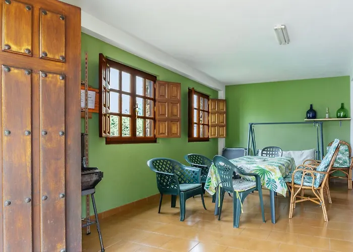 Casa Montanesa Holiday home *